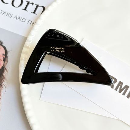 Simple Acetate Triangle Hair Clip for Women, Medium Shark Clip for Updos at the Back of the Head, Suitable for Thin Hair, Elegant Hairpin Hair Accessory