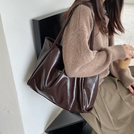 Autumn and Winter Bags for Women 2026 New Style Handbag with Texture, Large Capacity Tote Bag, Niche Design, Single Shoulder Underarm Bag for Commuting