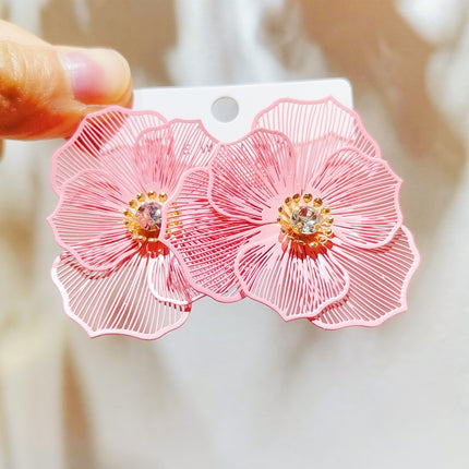 European and American Fashion Earrings, Simple and Personalized, Versatile Spray-Painted Double-Layer Triangle Flower Earrings, Women's High-End Earrings Wholesale