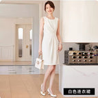 White dress / S