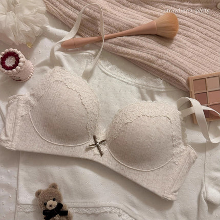 Strawberry Mochi ~ Gentle and Pure Desire Girl Lace Floral Underwear Women's Small Breast Push-Up Wireless Bra Set