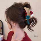 1 # Beige button clip ab side 9cm
