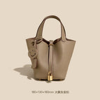 Elephant gray gold clasp / 18*13*18cm
