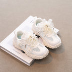 Creamy-white / 26