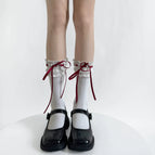 [socks] white background with red ribbon / One size fits all [length can be adjusted, stacked or straightened]
