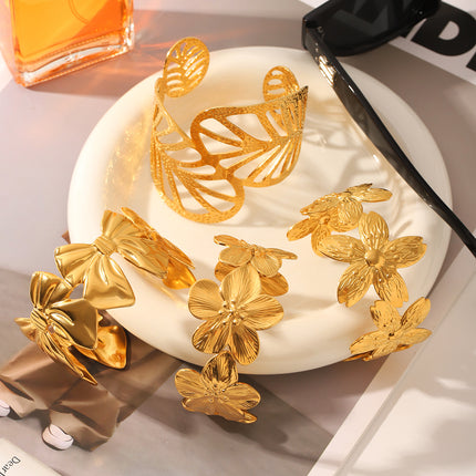 Europe and the United States cross-border stainless steel 18K gold bracelet high sense geometric irregular linear hollow opening titanium steel bracelet