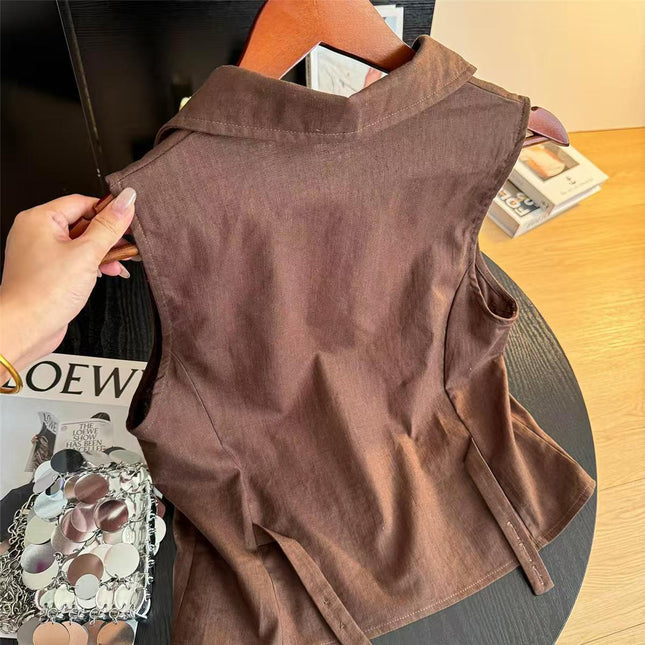 2026 Summer New Coffee-Colored Stylish Polo Collar Sleeveless Vest for Women with Unique Design