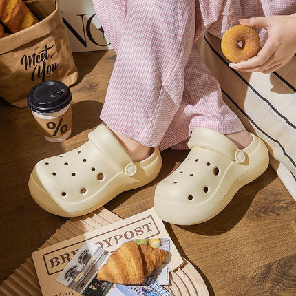 Cute Girly Cherry Hole Shoes for Women, 2026 Summer New Style, Outdoor Thick-Soled Height-Increasing Non-Slip Breathable Sandals