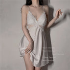 White / M