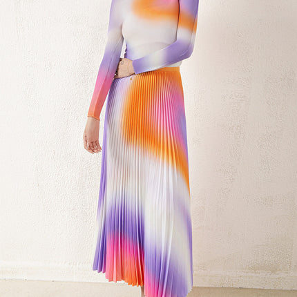 Miyake Style Women's Fashion Two-Piece Set, European Hot-Selling Gradient Age-Reducing Stylish Long-Sleeve Top and Skirt Set