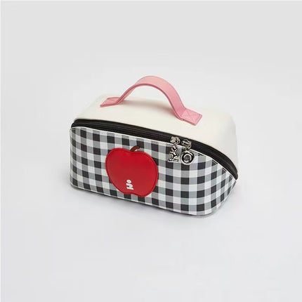 Tagi New Product "I" Imagine Apple Drum Cute Waterproof Portable Storage Bag Denim Travel Cosmetic Bag