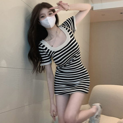 Small Knitted Hong Kong Style Striped Square Neck Dress Women's Summer 2023 New Slim-Fit Slimming Skirt Bag Arm Skirt