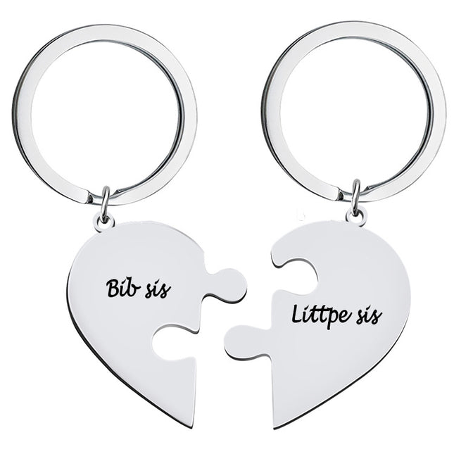 Cross-Border Family Interlocking Necklace Keychain with Engraving Option, Pendant for Couples, Friends, Roommates, Set of Jewelry Gifts