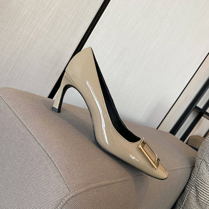 Letter Metal Square Buckle Shallow Mouth Women's Shoes Medium Heel Square Toe Shoes Classic Horseshoe Heel Patent Leather Professional Work Shoes for Women