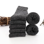 5 pairs [58g - solid color parallel lines] all black / One size fits all [37-45 size] plus velvet and thickened terry
