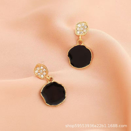 2025 Korean Retro Trendy Internet Celebrity Style Square Full Rhinestone Earrings Personality Black Versatile Stud Earrings Geometric for Women