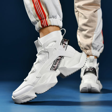 Spring and Summer New Men's Outdoor Sports and Casual Shoes Korean Style Socks Shoes Fashionable Fly Woven Men's Shoes Large Size Sports Shoes