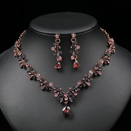 European and American Foreign Trade Jewelry Retro Jewelry Set Gemstone Necklace Clavicle Chain Cross-Border Female Leaf Water Drop Spot Straight Hair