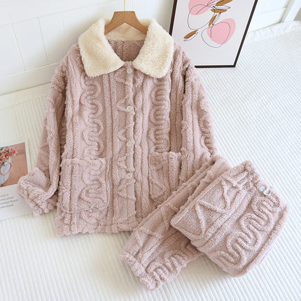 A variety of plus size 200kg month clothing autumn and winter flannel padded soft coral fleece pregnant women nursing clothing