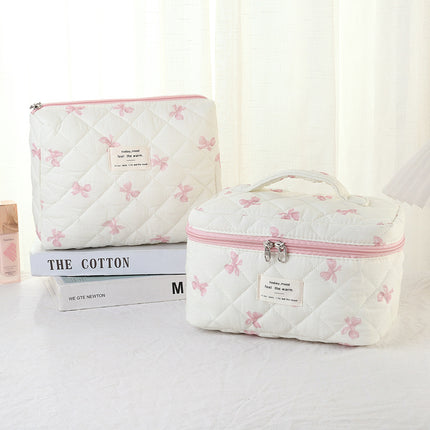 Factory Direct Sale Portable Cosmetic Bag Women's Large Capacity Niche Design Storage Bag Portable Ultra Light Quilted Multi-Layer Bag