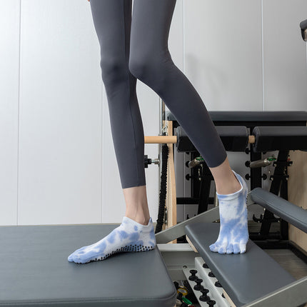 Toesox quality new gradient yoga socks tie-dyed backless five-finger socks sports pilates dispensing non-slip socks