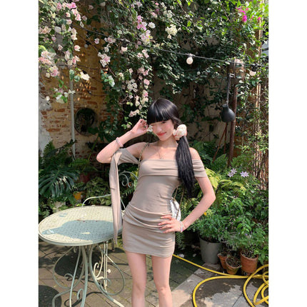 Black Off-Shoulder Dress with Ribbon for Women, Summer Sexy Hot Girl, Asymmetrical Shoulder Bodycon Dress, Elegant Waist-Cinching Slimming Short Dress
