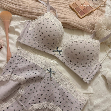 Strawberry Mochi ~ Gentle and Pure Desire Girl Lace Floral Underwear Women's Small Breast Push-Up Wireless Bra Set