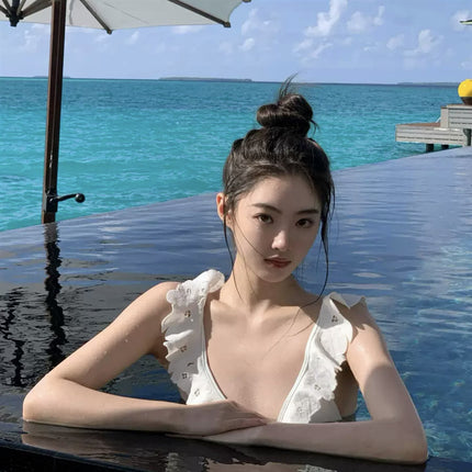 Conservative Ruffled One-Piece Swimsuit for Women, New Style, Tummy-Concealing, Slimming, Suitable for Hot Spring Vacation Swimming