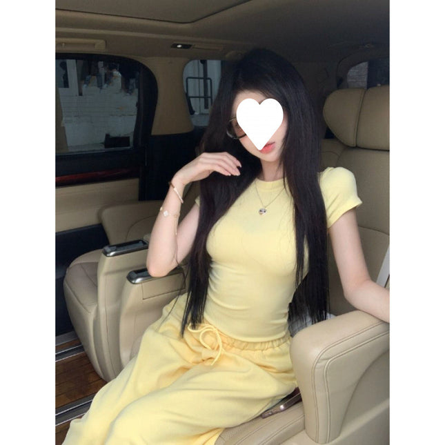 Hot Girl Hits the Street Casual Sports Yellow Suit Women's Summer 2025 New Short-Sleeved Shirt Wide-Leg Pants Two-Piece Set