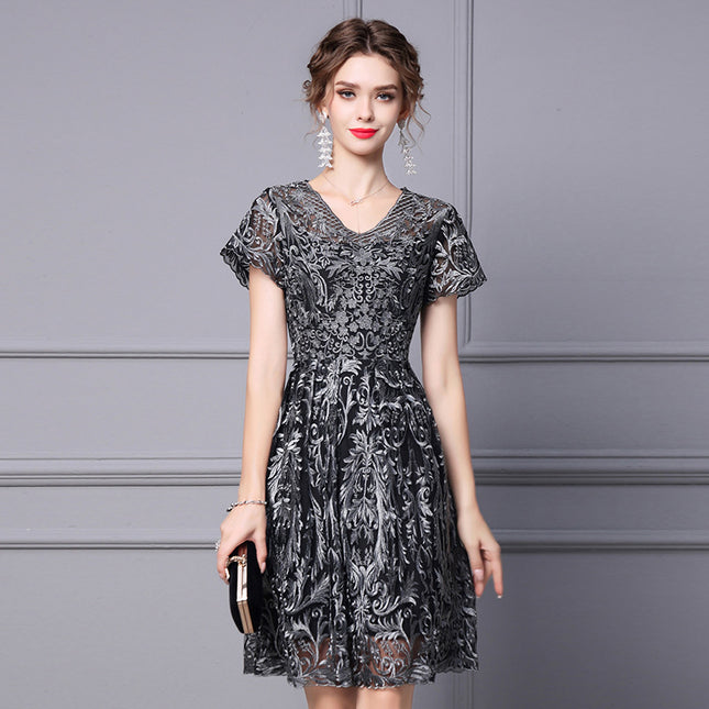 Zhili V-Neck Dress 2026 Summer New High-End Heavy-Duty Silver Thread Embroidery Pear-Shaped Figure A-Line Dress