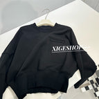 Black sweater / M