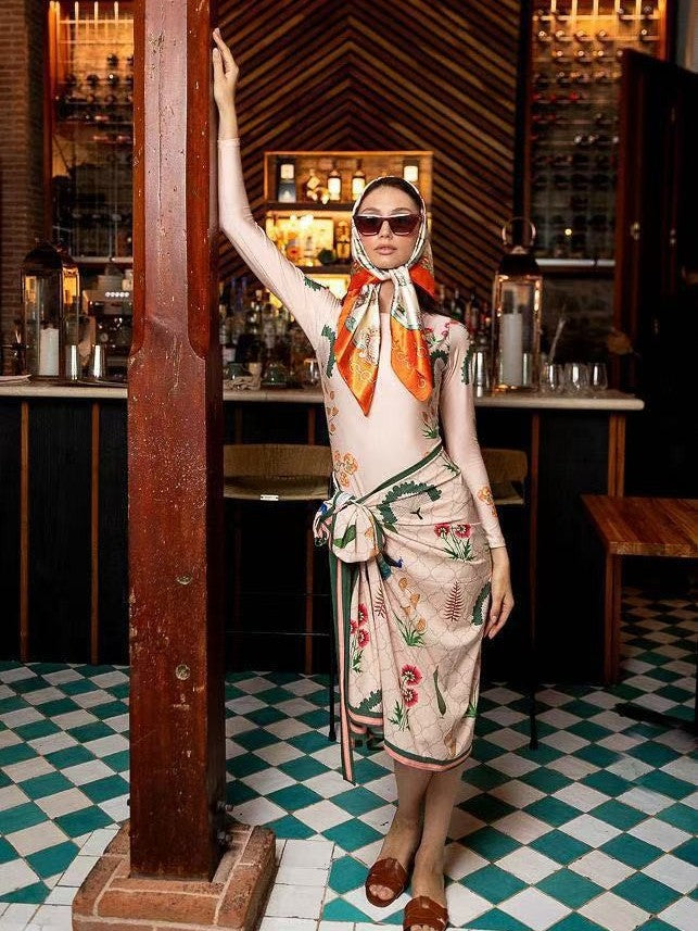 2026 Cross-Border Amazon Sunscreen Retro Beach Dress Set One-Piece Swimsuit Women's Vacation Printed Long-Sleeved Bikini