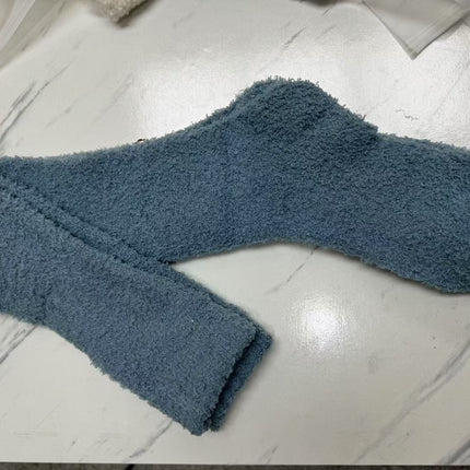 Women's Coral Fleece Over-The-Knee Socks, Autumn and Winter Floor Socks, Towel Socks, High Tube Maternity Socks, Essential for Keeping Warm in Winter