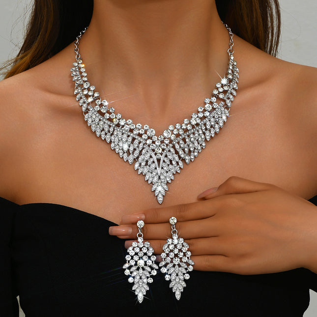 European and American Alloy Retro Crystal Necklace Cross-Border Exaggerated Clavicle Palace Exquisite Suit Banquet Rhinestone Necklace Earrings