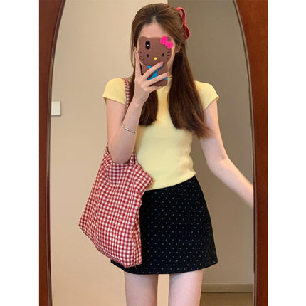 Internet Red 2024 Suit Summer Dress with a Set of Dopamine Yellow T-Shirt Wave Dot Skirt Two-Piece Set for Women