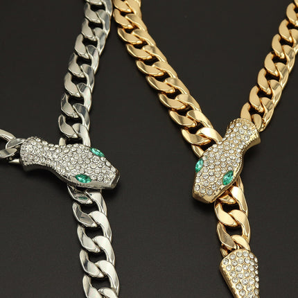 Ins Style Light Luxury Short Diamond-encrusted Green Eyes Snake Head Adjustable Magnetic Buckle Fragmented Bone Chain Necklace Distinctive Design Necklace
