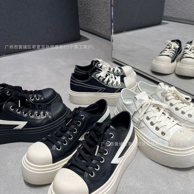 2025 New Meteor Ball Shoes Smfk Dirty Shoes Cross Flower Retro Old Black and White Contrast Casual Sneakers for Women