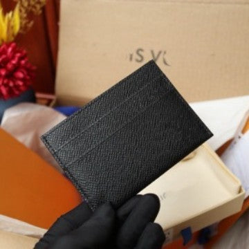 L's Card Holder M62170 Is Compact and Can Easily Fit into Your Pocket. It Comes with a Central Pocket and Four Slots