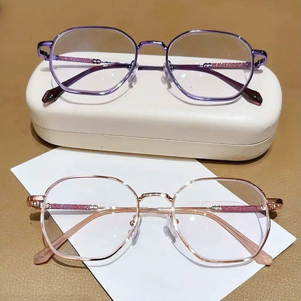 New vintage high-end feeling temperament age-reducing reading glasses wholesale high-end women's fashion slimming anti-blue light elderly glasses
