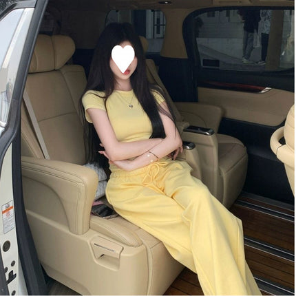 Hot Girl Hits the Street Casual Sports Yellow Suit Women's Summer 2025 New Short-Sleeved Shirt Wide-Leg Pants Two-Piece Set