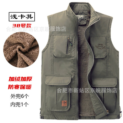 Winter clothing warm vest men's multi-pocket and velvet thickened leisure vest outdoor travel mountaineering outdoor winter wear cold clothing