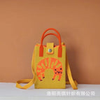 Circle cat (yellow) / 12*18