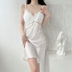 white single piece / M