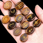 Tiger eye stone (13 pieces)