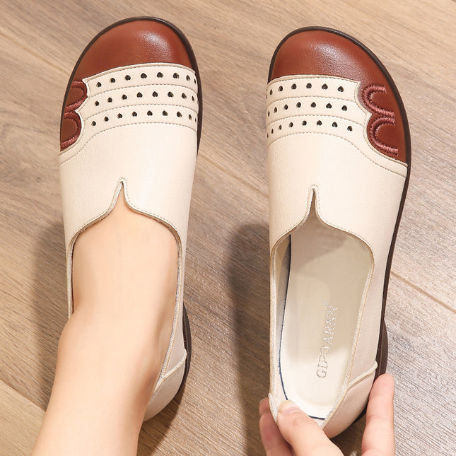 Mom's Shoes 2026 Spring and Autumn Soft-Soled Single Shoes for Middle-Aged and Elderly Women, Comfortable Non-Slip New Leather Shoes for Grandma