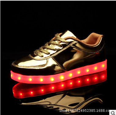 New Spring and Summer Men's and Women's Casual Shoes, Fashionable Luminous Shoes, USB Rechargeable Light Shoes, Fashionable Casual Shoes
