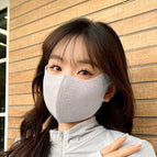 Lace sunscreen mask light gray (large version)