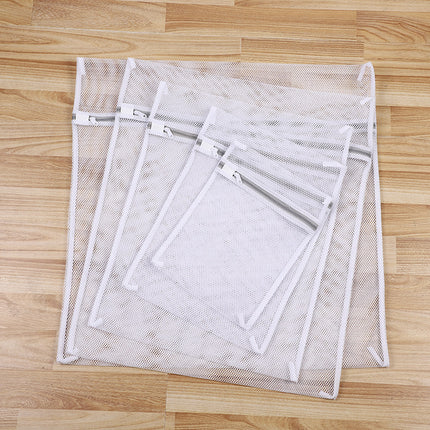 Laundry Mesh Bag / Sac Filet Linge