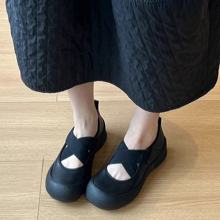 2026 Summer New Style Black Flat Leather Shoes Thick-Soled Retro Style Round-Toe Cross-Strap Mary Jane Shoes for Women