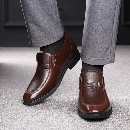 Factory 2023 spring men's leather shoes business formal wear increased men's shoes casual pointed wedding shoes a generation of hair